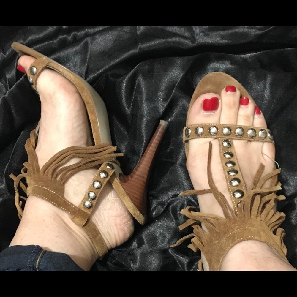 GUESS genuine suede silver studded high heels, size 7 EUC